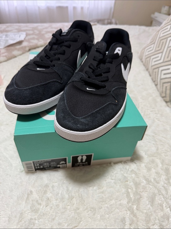 Nike Other - Nike Black and White Low-Top Sneakers